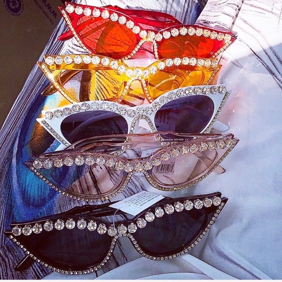 RED Fancy lSwarovski Glasses - Picture 3 of 5